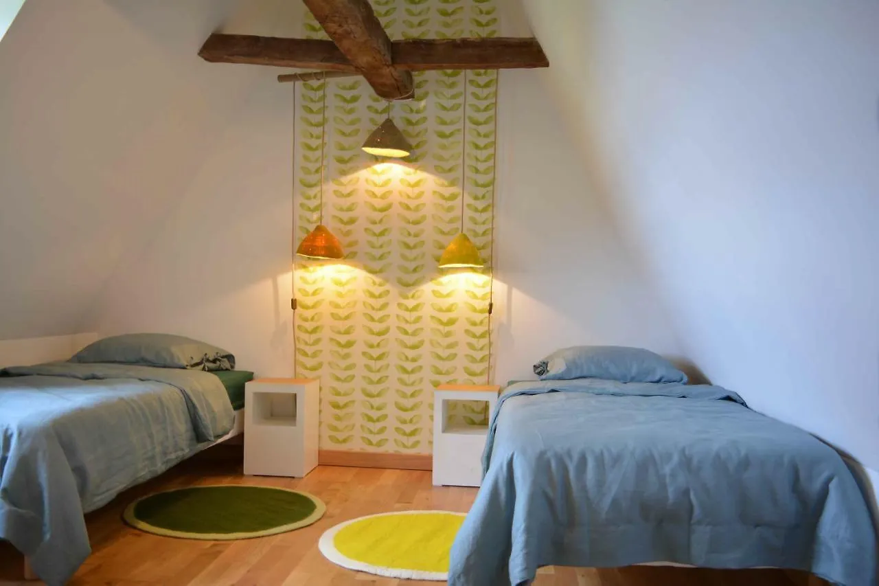La cour pavée Villa Sebrazac Casa vacanze